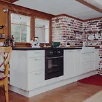 Lindeli, Luxerioes Eifach בית נופש *