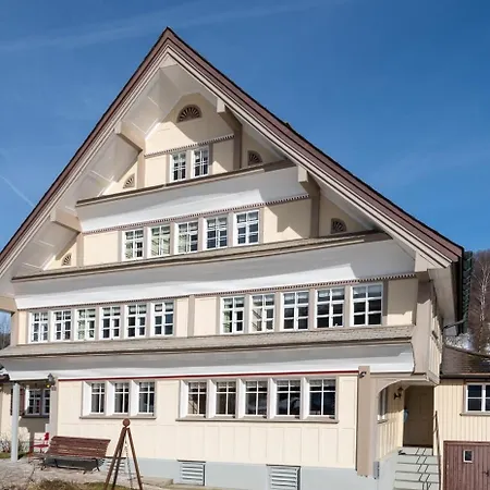 Lindeli, Luxerioes Eifach * Sankt Peterzell