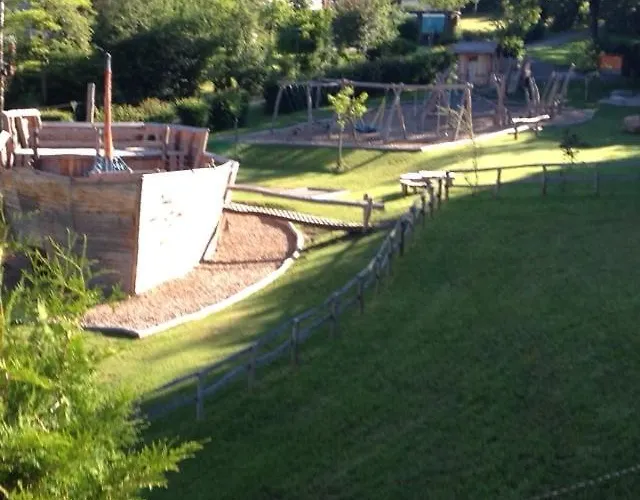 Lindeli, Luxerioes Eifach * Sankt Peterzell