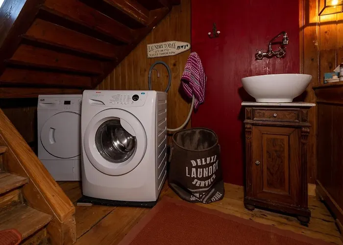 Lindeli, Luxerioes Eifach Holiday home