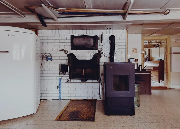 Lindeli, Luxerioes Eifach