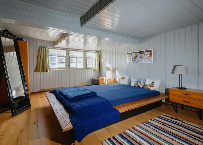 Holiday home Lindeli, Luxerioes Eifach Sankt Peterzell