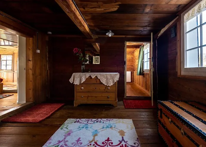 Holiday home Lindeli, Luxerioes Eifach *