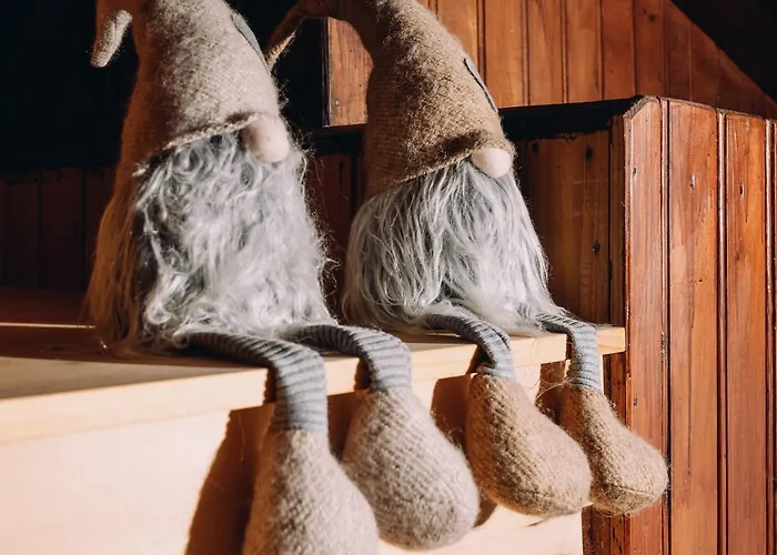 Lindeli, Luxerioes Eifach *