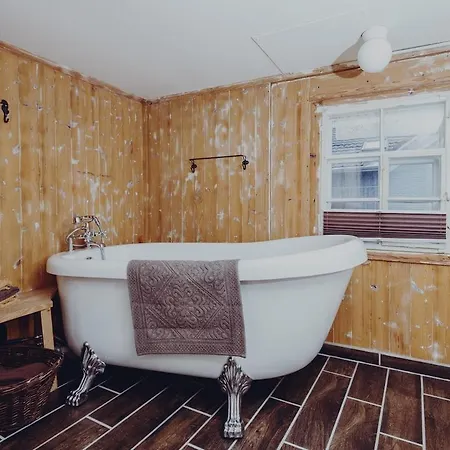 Lindeli, Luxerioes Eifach *