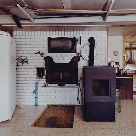 Lindeli, Luxerioes Eifach