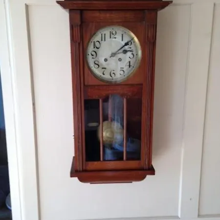 Lindeli, Luxerioes Eifach Hébergement de vacances