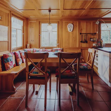 Lindeli, Luxeriös Eifach * Sankt Peterzell