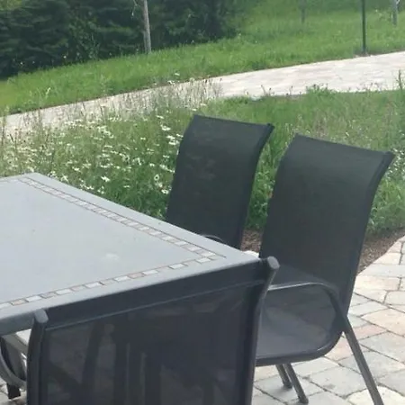 Ferienhaus Lindeli, Luxeriös Eifach *